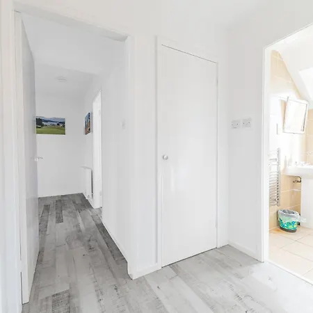 Two Minute Walk From The World Of Beatrix Potter, With Parking شقة باونيس أون وينديرمير